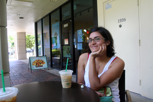 I met up with my best friend, Pilar, for coffee. I'm so glad they have iced cinnamon dolce latte with soy!