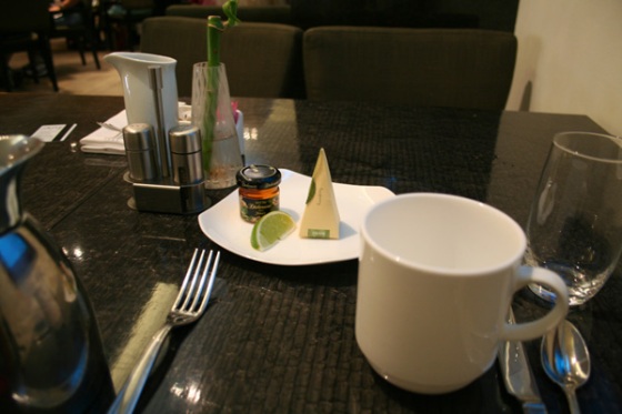 I met up with my parents downstairs for breakfast and asked for a cup of green tea.