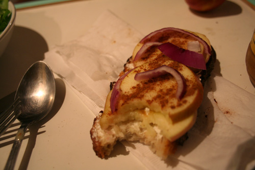 I put some red onion after taking a bite and coming to the conclusion that something was missing.